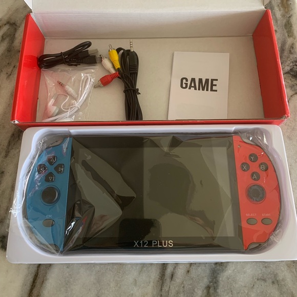 7-Inch Large Screen Game Console - Red and Blue